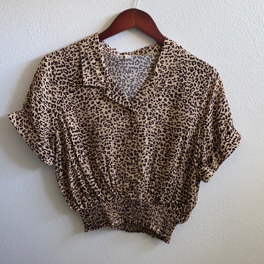 Leopard print top
